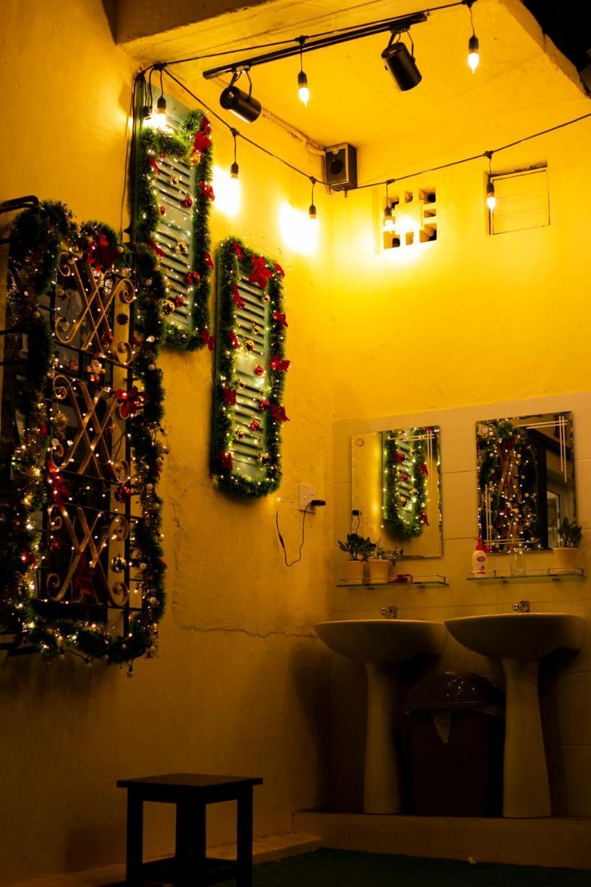 Saigon Center Hostel Хошимин Екстериор снимка